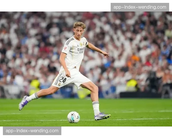 西班牙库巴西惠伊森年轻中卫组合 出球能力突出但大赛经验稍显不足